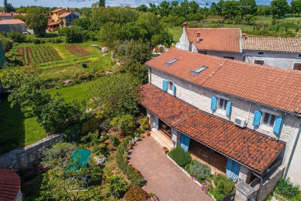 Villa Kazun With Private Pool And Two Gardens Marčana Buitenkant foto