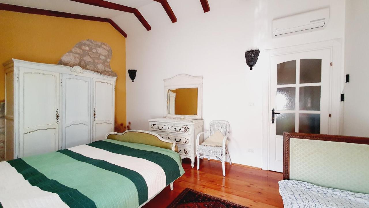 Villa Kazun With Private Pool And Two Gardens Marčana Buitenkant foto
